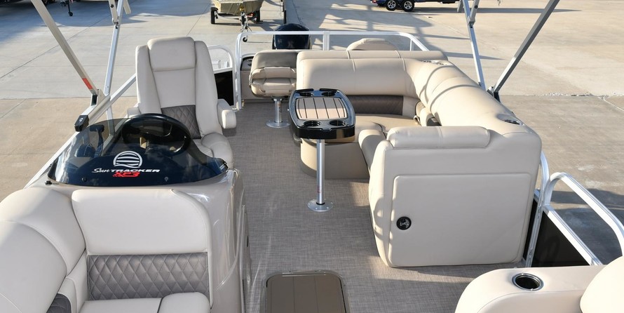 Sun Tracker SportFish 22 DLX