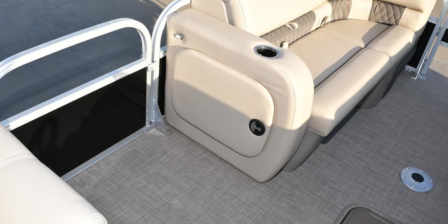 Sun Tracker SportFish 22 DLX