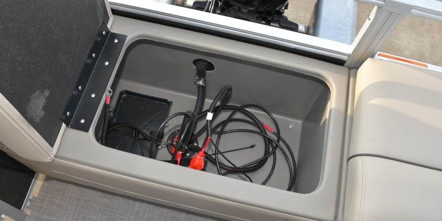 Sun Tracker SportFish 22 DLX