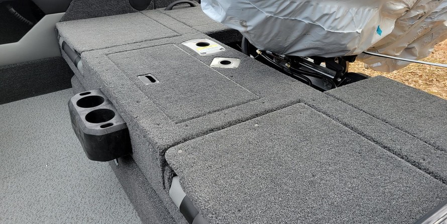 Lund Boats 1875 Crossover XS