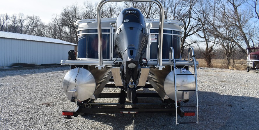 Sunchaser Boats Geneva Cruise 22 LR DH