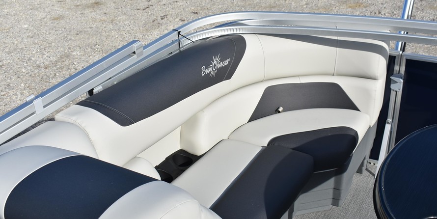 Sunchaser Boats Geneva Cruise 22 LR DH