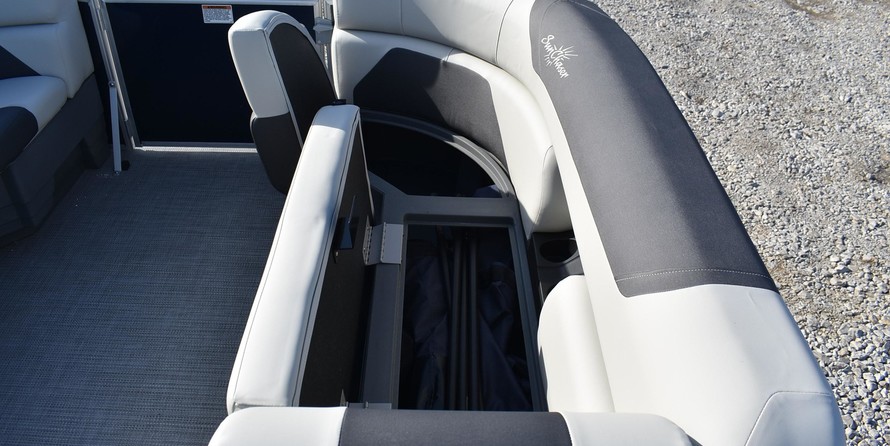 Sunchaser Boats Geneva Cruise 22 LR DH