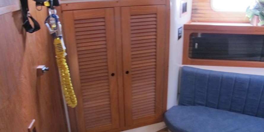 Catalina 400