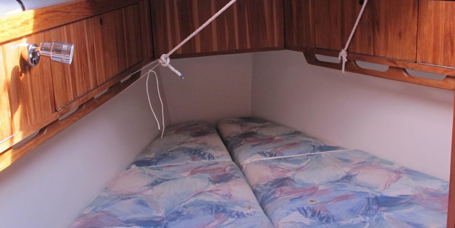 Catalina 400