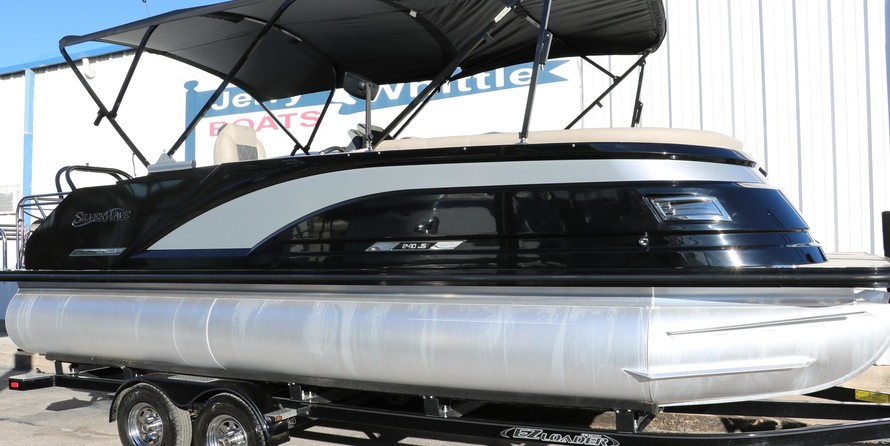 60 x 16 tri-toon passenger vessel