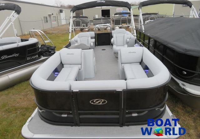 Premier Pontoons Navigator 220