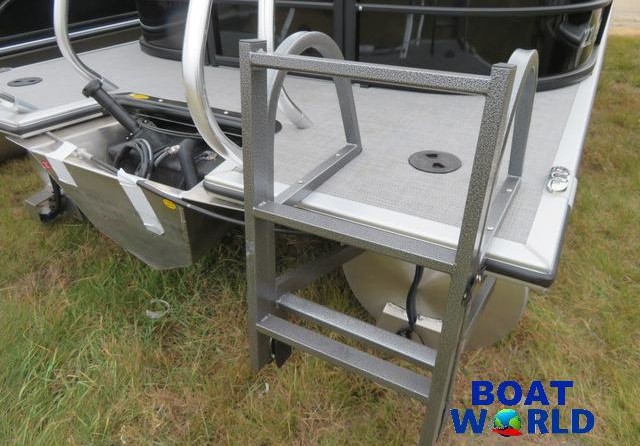 Premier Pontoons Navigator 220