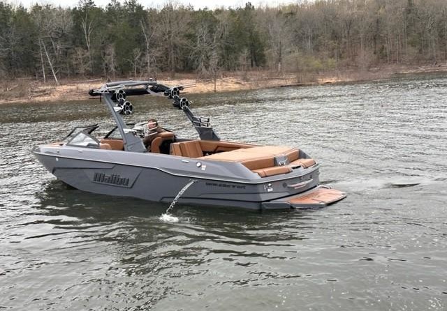 Malibu Wakesetter 25 LSV