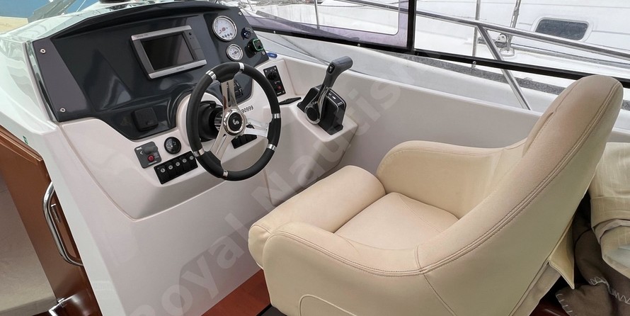 Beneteau Antares 8.80