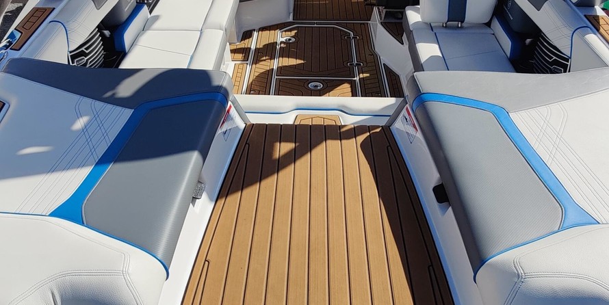 Super Air Nautique G23