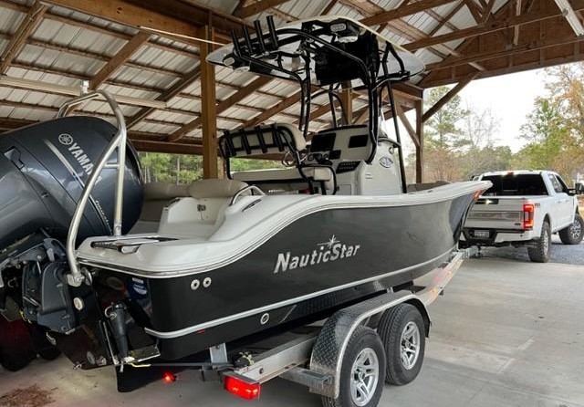 Nauticstar 2302 legacy