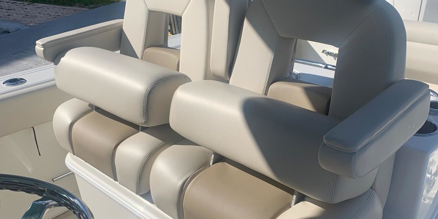 Boston Whaler 280 Outrage