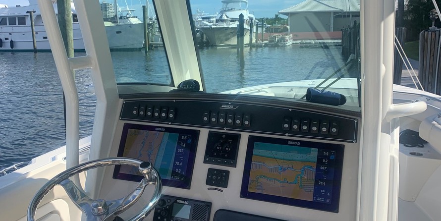 Boston Whaler 280 Outrage
