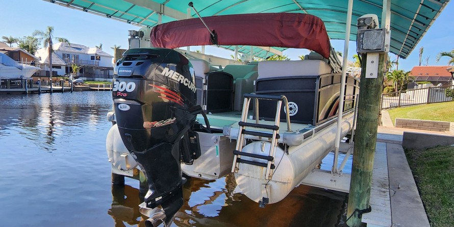 Premier Pontoons Grand Isle 250