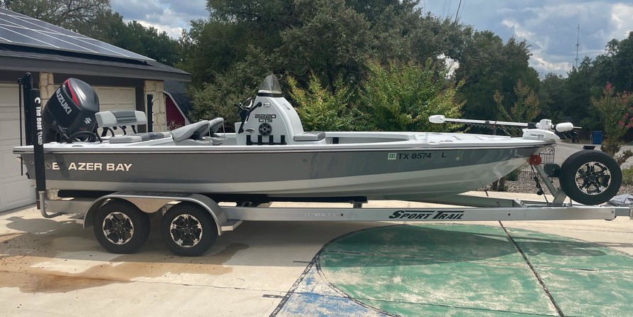 Blazer bay 22