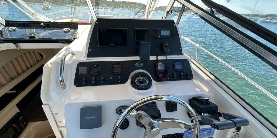 Grady-White Marlin 300