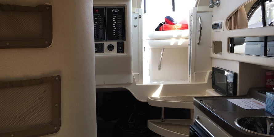 Grady-White Marlin 300