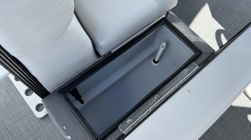 Larson LX 850 Classic SF