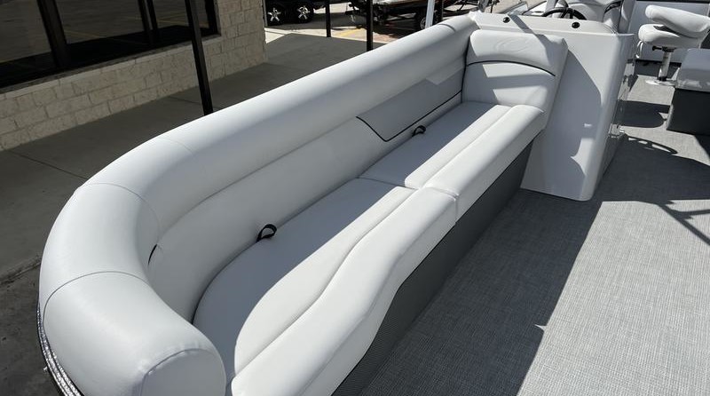 Larson LX 850 Classic SF