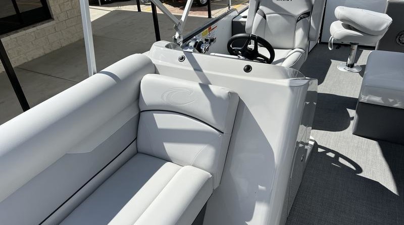 Larson LX 850 Classic SF