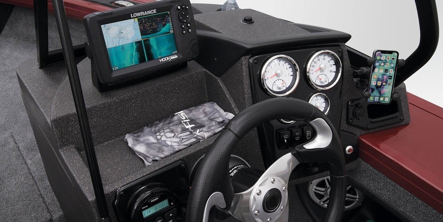 Tracker Targa V-18 WT