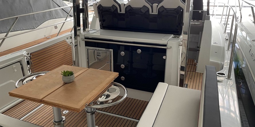 Jeanneau Cap Camarat 10.5 WA