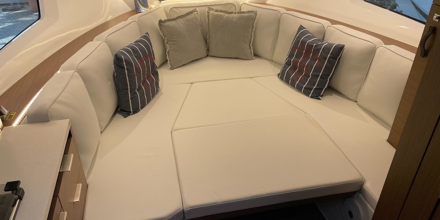 Jeanneau Cap Camarat 10.5 WA