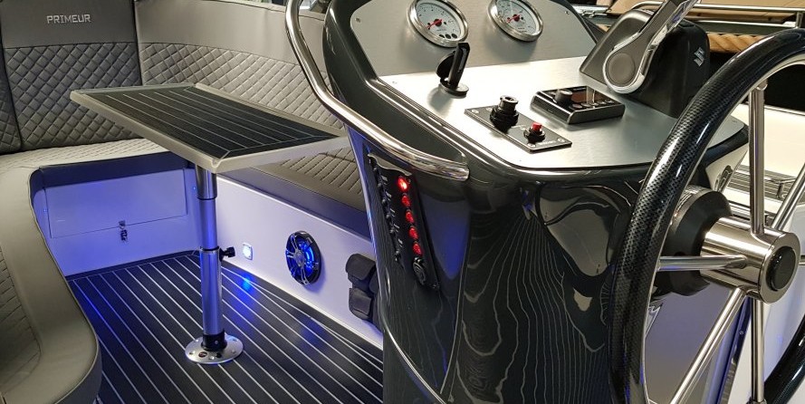 Seafarer 535 pilot boat - inboard diesel