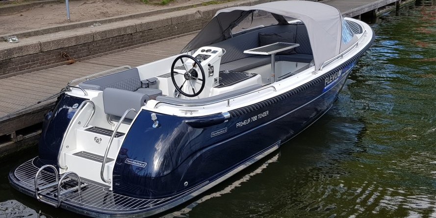 Seafarer 535 pilot boat - inboard diesel