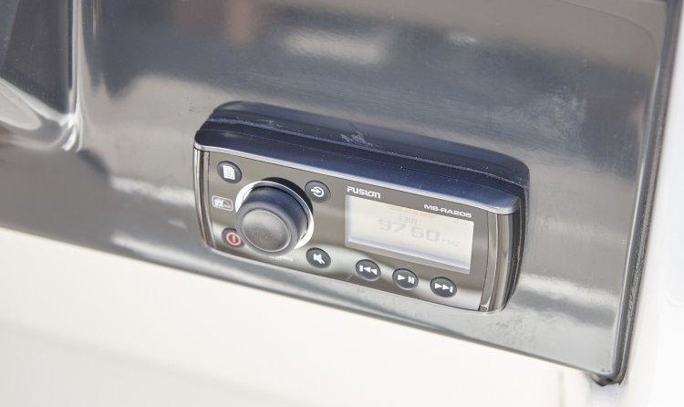 Quicksilver Activ 505 Open