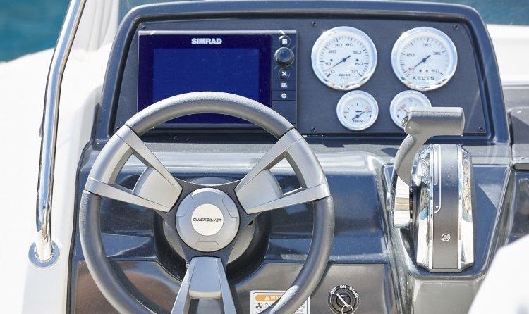 Quicksilver Activ 505 Open