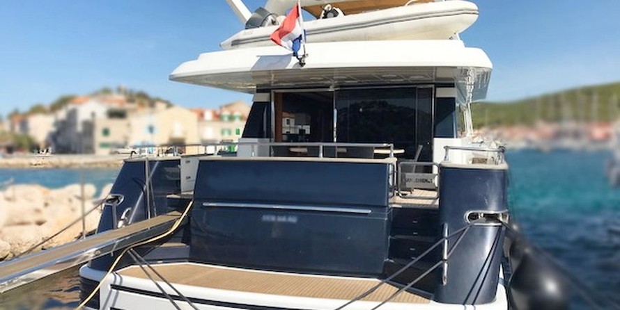 Sanlorenzo SL82