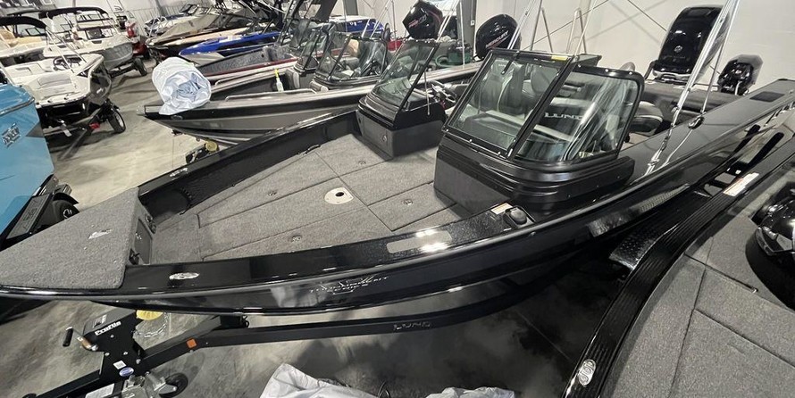 Lund Boats 2175 Pro-V Sport