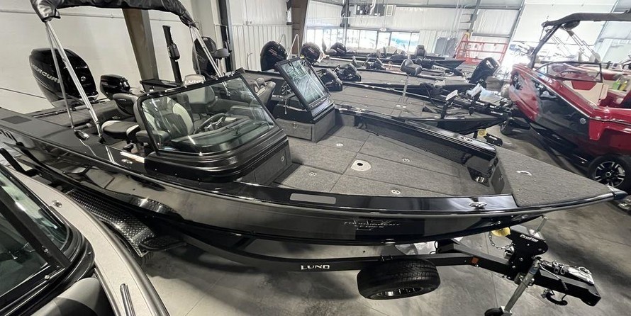 Lund Boats 2175 Pro-V Sport