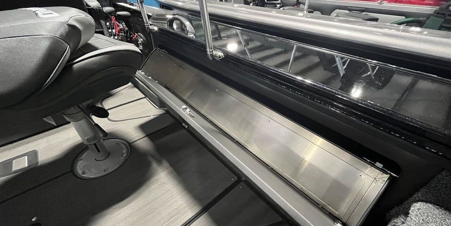 Lund Boats 2175 Pro-V Sport