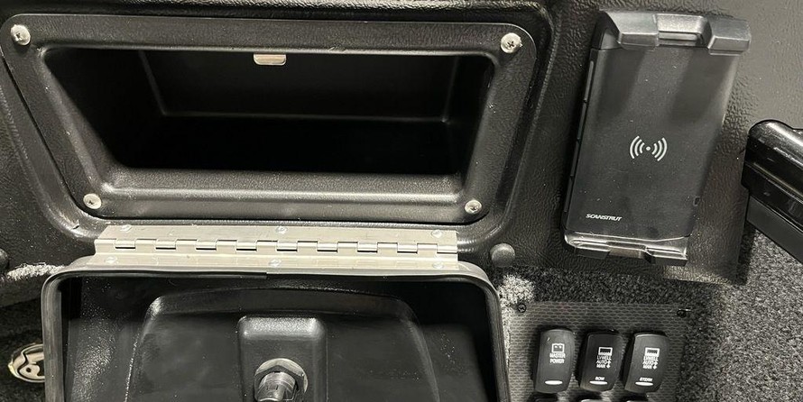 Lund Boats 2175 Pro-V Sport