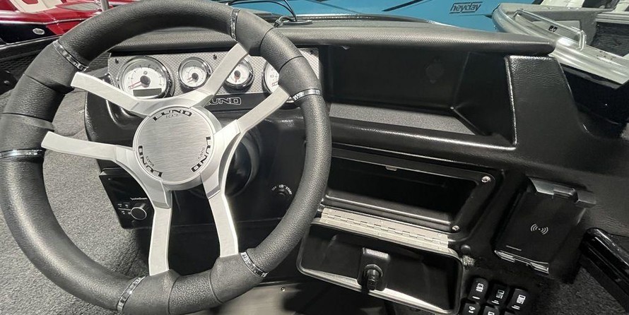 Lund Boats 2175 Pro-V Sport