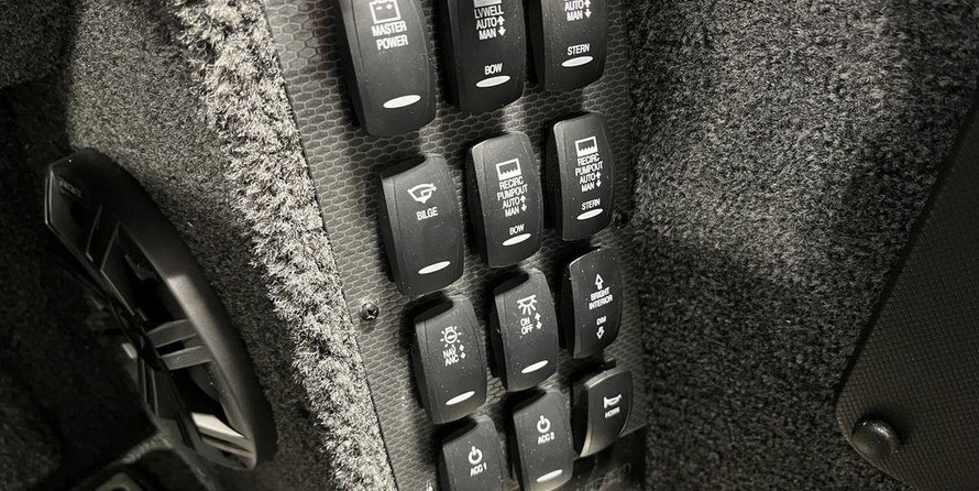 Lund Boats 2175 Pro-V Sport