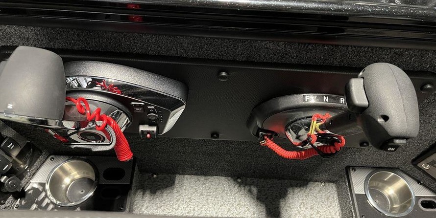 Lund Boats 2175 Pro-V Sport