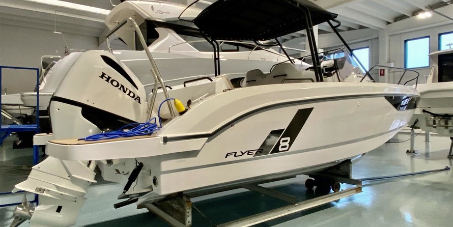 Beneteau Flyer 8 Sundeck