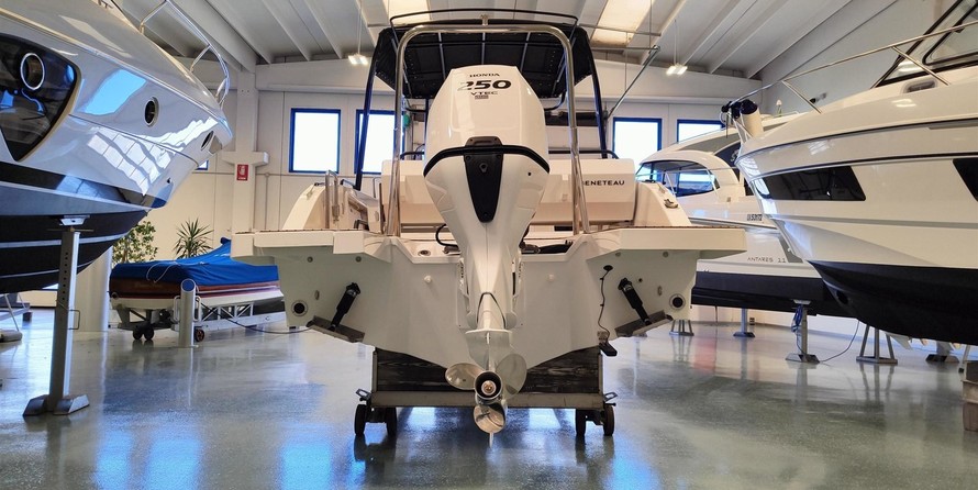 Beneteau Flyer 8 Sundeck