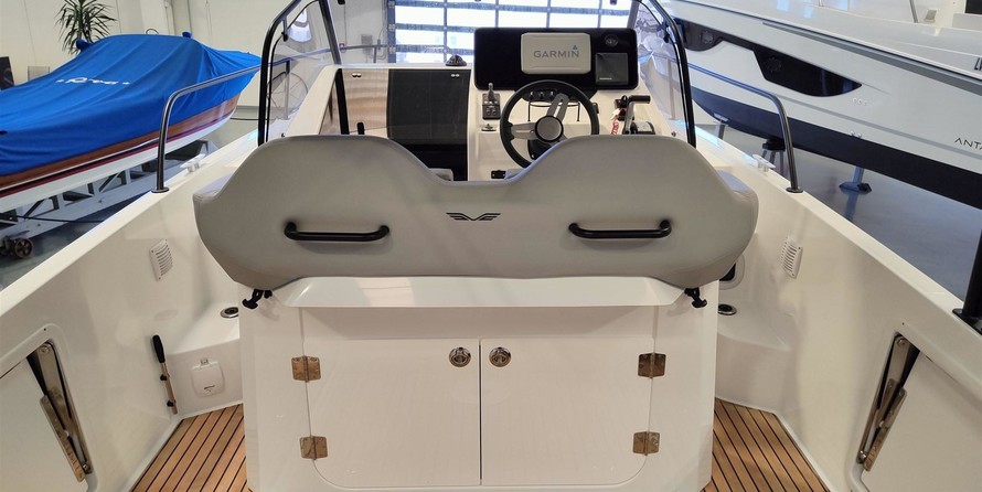 Beneteau Flyer 8 Sundeck