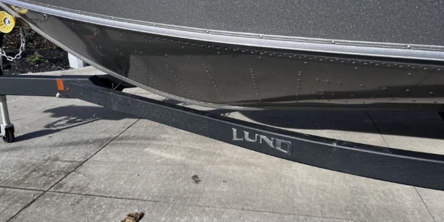 Lund Boats 2075 Pro-V Sport