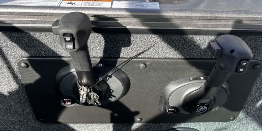 Lund Boats 2075 Pro-V Sport