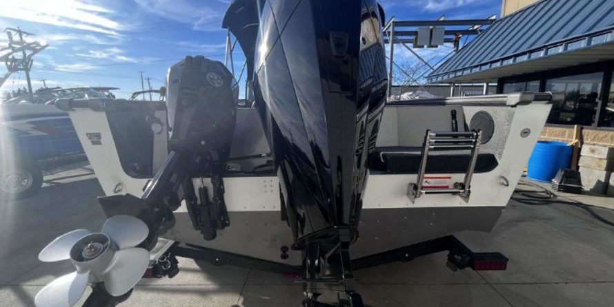 Lund Boats 2075 Pro-V Sport