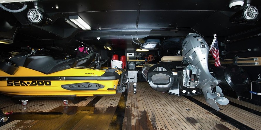 Palmer Johnson 150 SportYacht