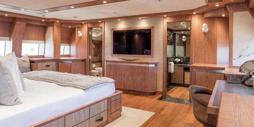 Palmer Johnson 150 SportYacht