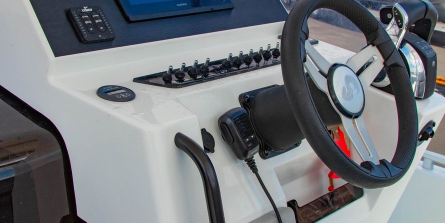 Beneteau America Flyer 8 Sundeck