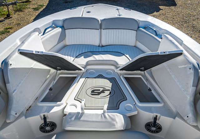 Sea Fox 228 Commander